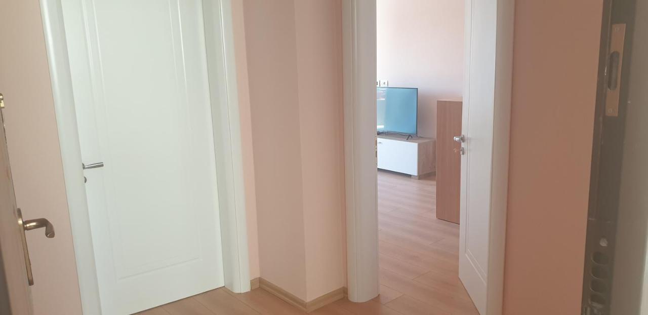 Beach View Apartment, Golem Durrës Esterno foto