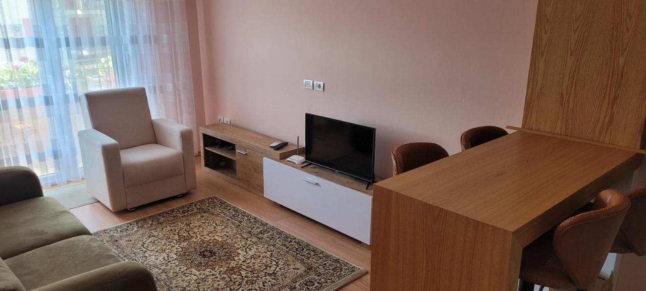Beach View Apartment, Golem Durrës Esterno foto